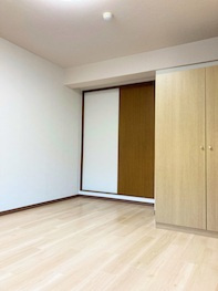 アヴァンセクール道正町の居間・リビング