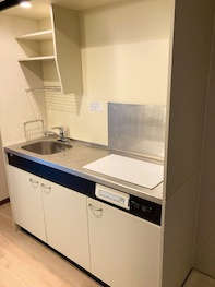 アヴァンセクール道正町のキッチン