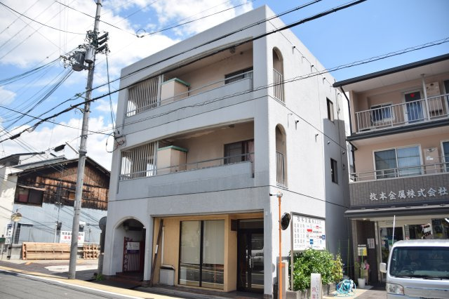 メゾン大宮の外観