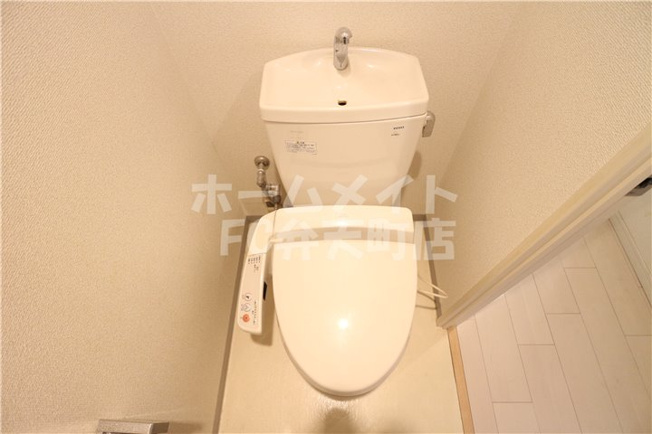【トイレ】 | レジュールアッシュアーバンベイ | 落ち着いた色調のトイレです