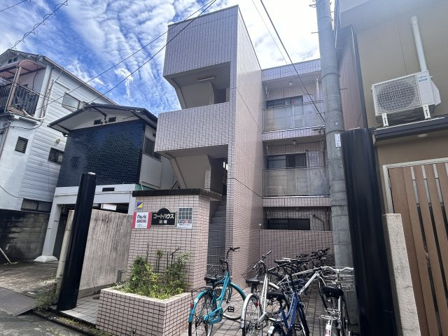 コートハウス紫明の外観