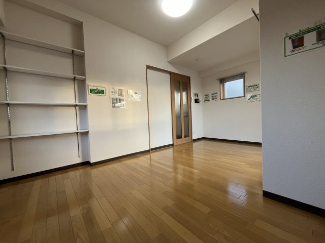 大学生協指定学生会館 ホワイトモンブランの居間・リビング