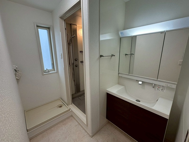 【独立洗面台】 | 松江市朝酌町中古戸建 | 2階の独立洗面台です