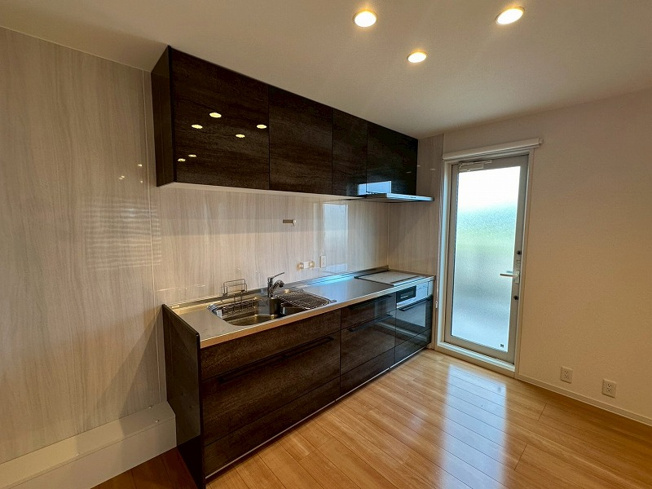 【キッチン】 | 松江市朝酌町中古戸建 | 2階のリビングスペースです。2世帯住宅にもってこい！