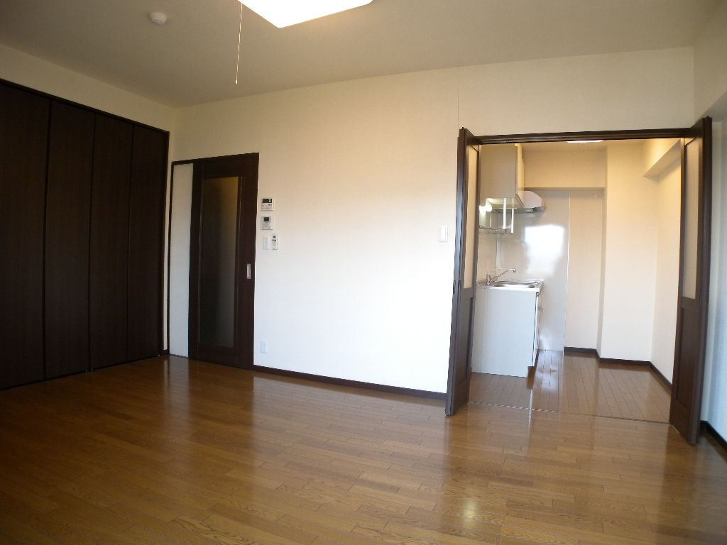 御所西エクセル三宅の居間・リビング