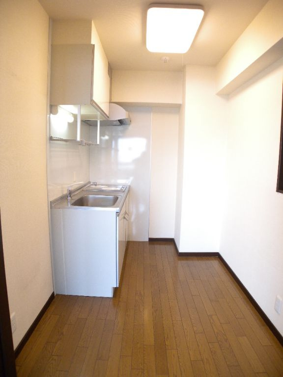 御所西エクセル三宅の居間・リビング