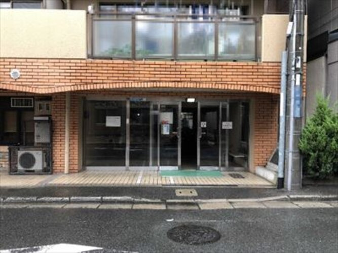 ユニライフ交野郡津のエントランス|エントランス
■物件内覧・資金計画相談・住宅ローン相談、リフォーム相談、お問合せ受付中■
※当日・翌日のご内覧、ご相談はお電話でのお問合せがスムーズです！