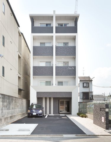 フェイバル二条の外観