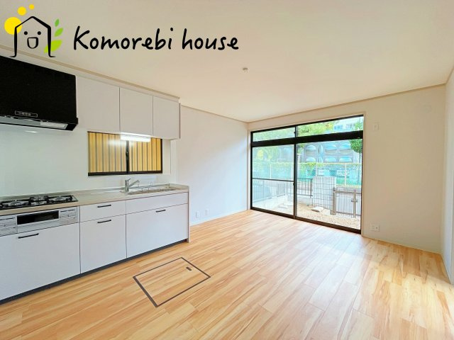 上尾市井戸木4丁目　中古一戸建ての居間・リビング|現地（2024年3月撮影）