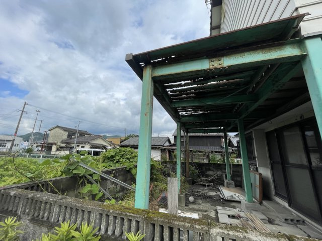 甘木店舗付住居の駐車場