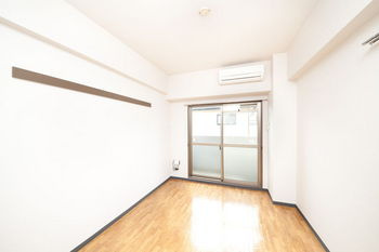 レフィナードの居間・リビング