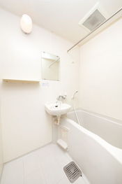 レフィナードの浴室