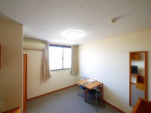 レオパレスめいの内装