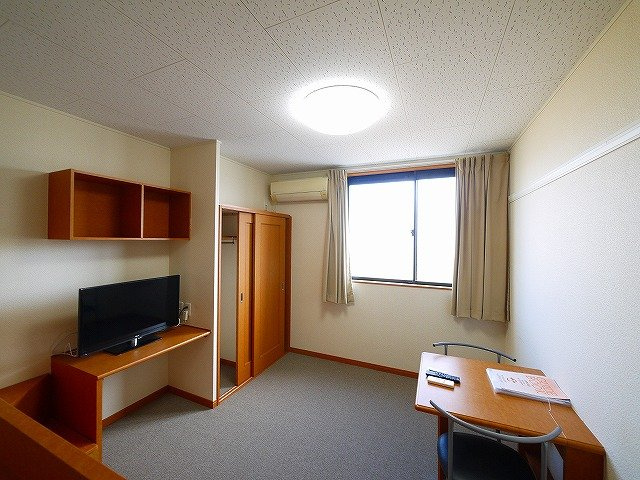 レオパレスめいの寝室