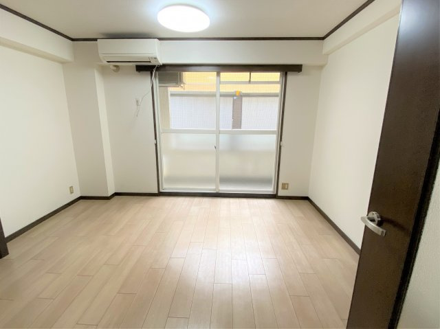 加木屋ビル１０２の居間・リビング