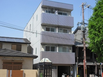 HAINES一条の外観