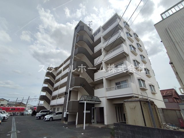 フォーカルポイントの外観