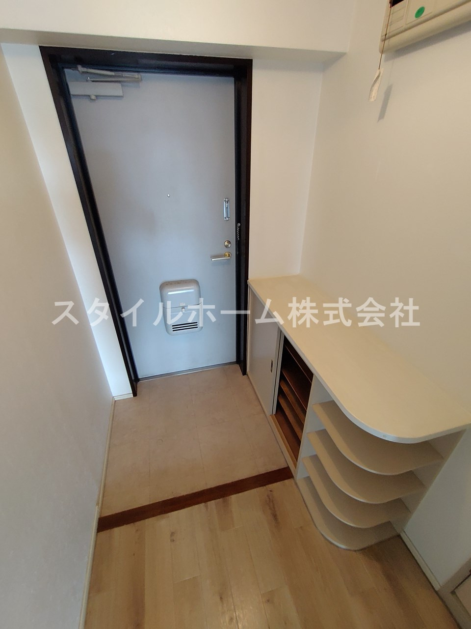 フォーカルポイントの玄関