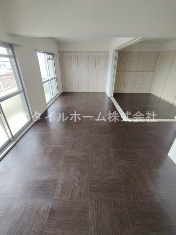 フォーカルポイントの居間・リビング