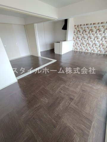 フォーカルポイントの居間・リビング