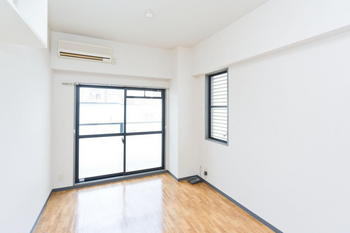 風の館の居間・リビング