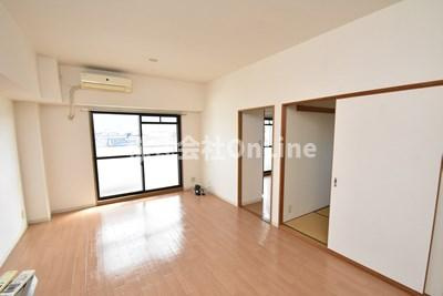 【洋室】 | コルティーレ緑ヶ丘