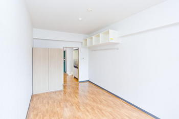 響の館の居間・リビング