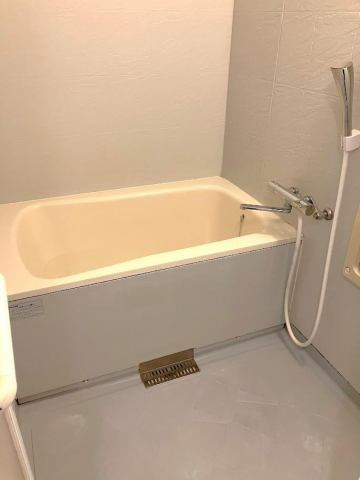 ノーブルコート中庄の浴室