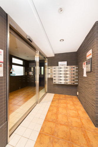 Avenir朱雀のエントランス