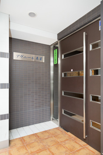 Avenir朱雀のエントランス