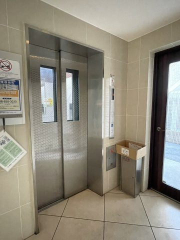 パテラ入間のロビー