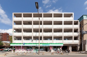 ウッドビレッジの外観