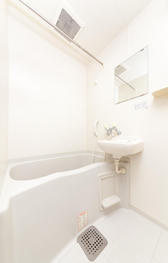 ウッドビレッジの浴室