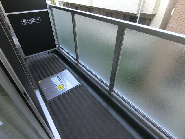 ベルシード武蔵小杉ノースのバルコニー|他のお部屋の参考写真となります。