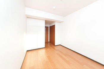 KCCフラット河原町の居間・リビング