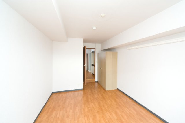 シャントール二条の居間・リビング