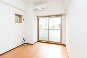 パールコートの居間・リビング