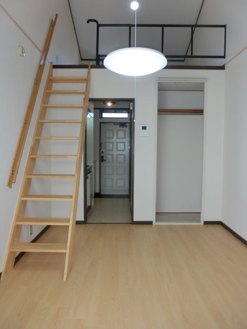 ガーデンコート21の居間・リビング