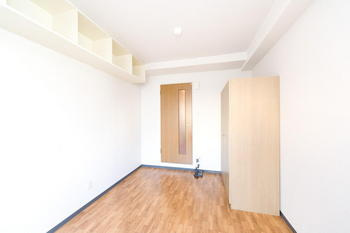 CASA VERDE寺町二条の居間・リビング