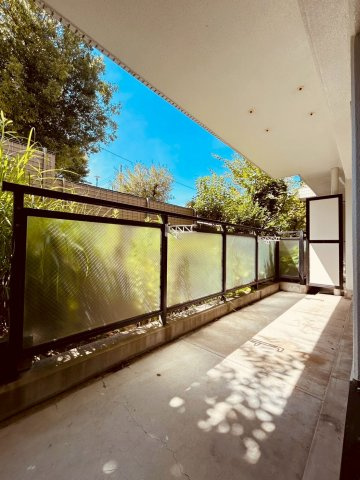 ガーデンハイツ桃山台一番館のバルコニー