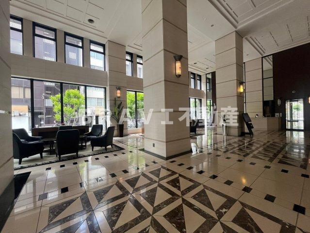 淀屋橋アップルタワーレジデンスのロビー|清潔なロビーです