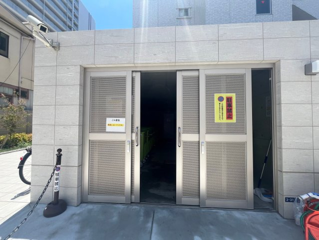 グランカーサ高井田 BRAVI不動産のエントランス