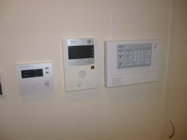 【設備】 | クオーレ西宮北口Ⅰ | TVモニター付きドアフォン