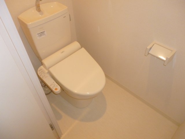 【トイレ】 | クオーレ西宮北口Ⅰ | コンパクトで使いやすいトイレです