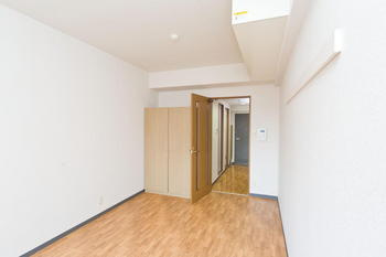 エル・セレーノ本能寺町の居間・リビング