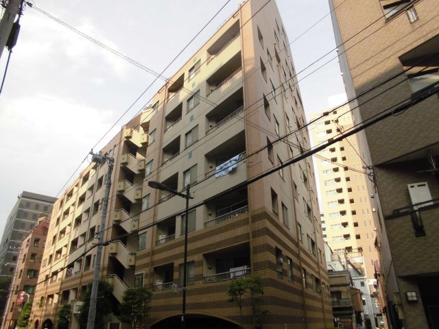 ジェイパーク上野アクシスの外観