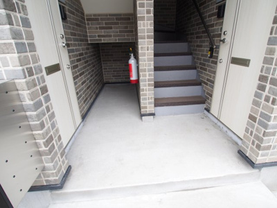 【エントランス】 | アザーレ・ソラ生田