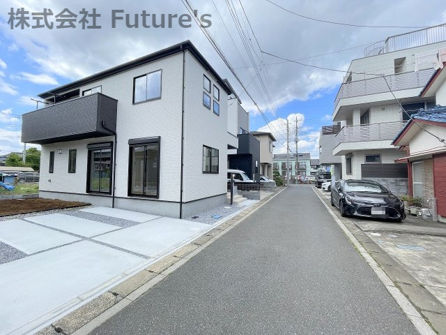 三郷市鷹野1丁目　新築戸建　全1棟の前面道路含む現地写真|前面道路含む現地写真です。