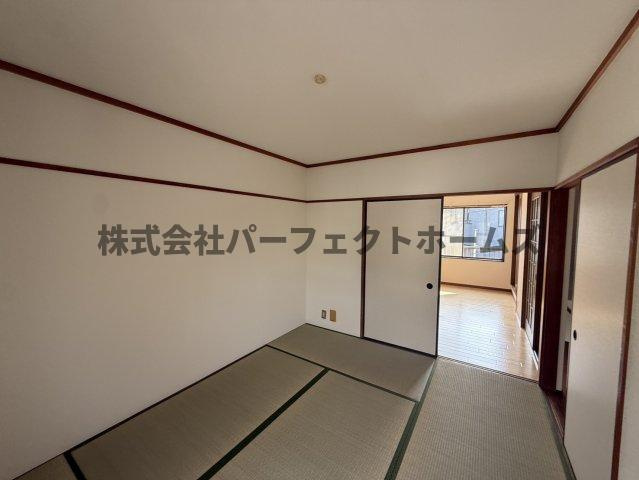 清水町戸建　賃貸の和室|柔らかい畳が心地よい和室