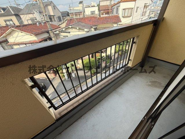 清水町戸建　賃貸のバルコニー|開放的で明るい空間を演出してくれるバルコニーです